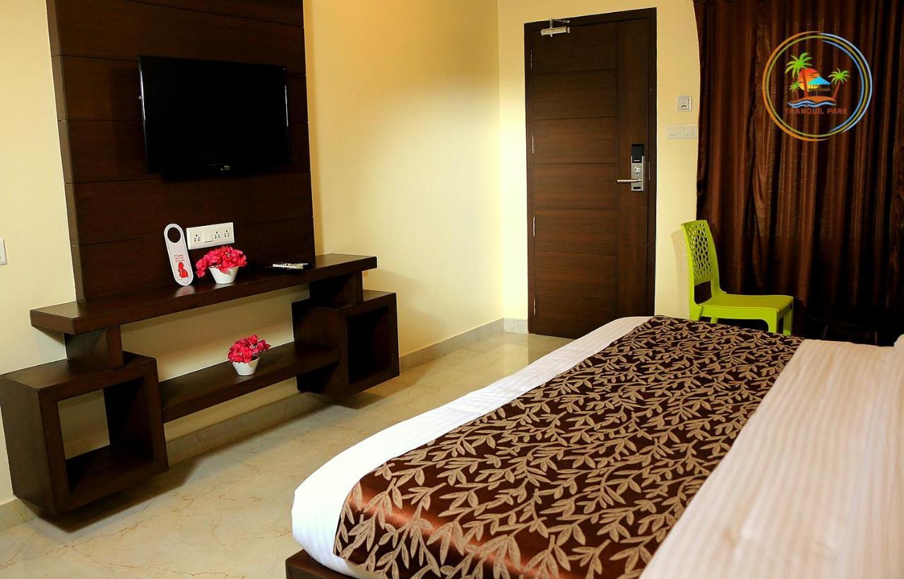 Tranquil Park Hotell Pondicherry Exteriör bild