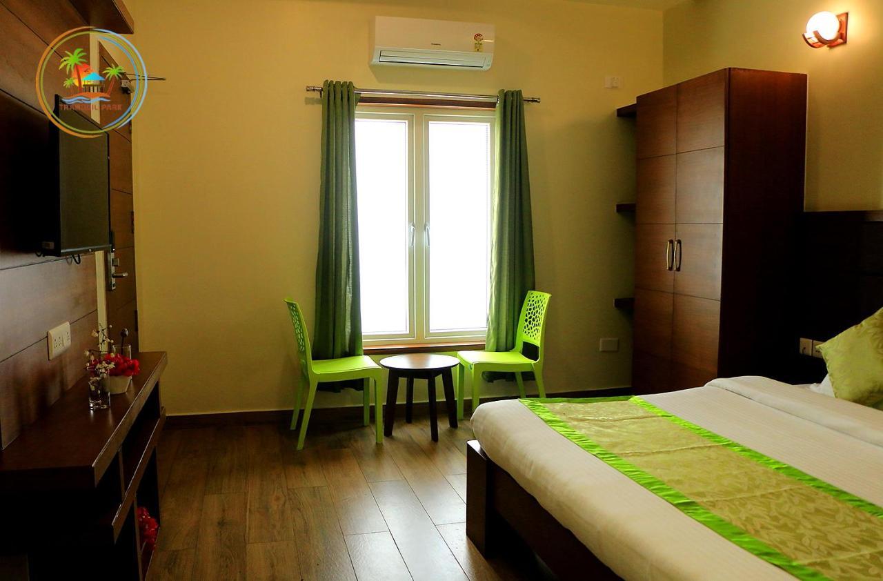 Tranquil Park Hotell Pondicherry Exteriör bild