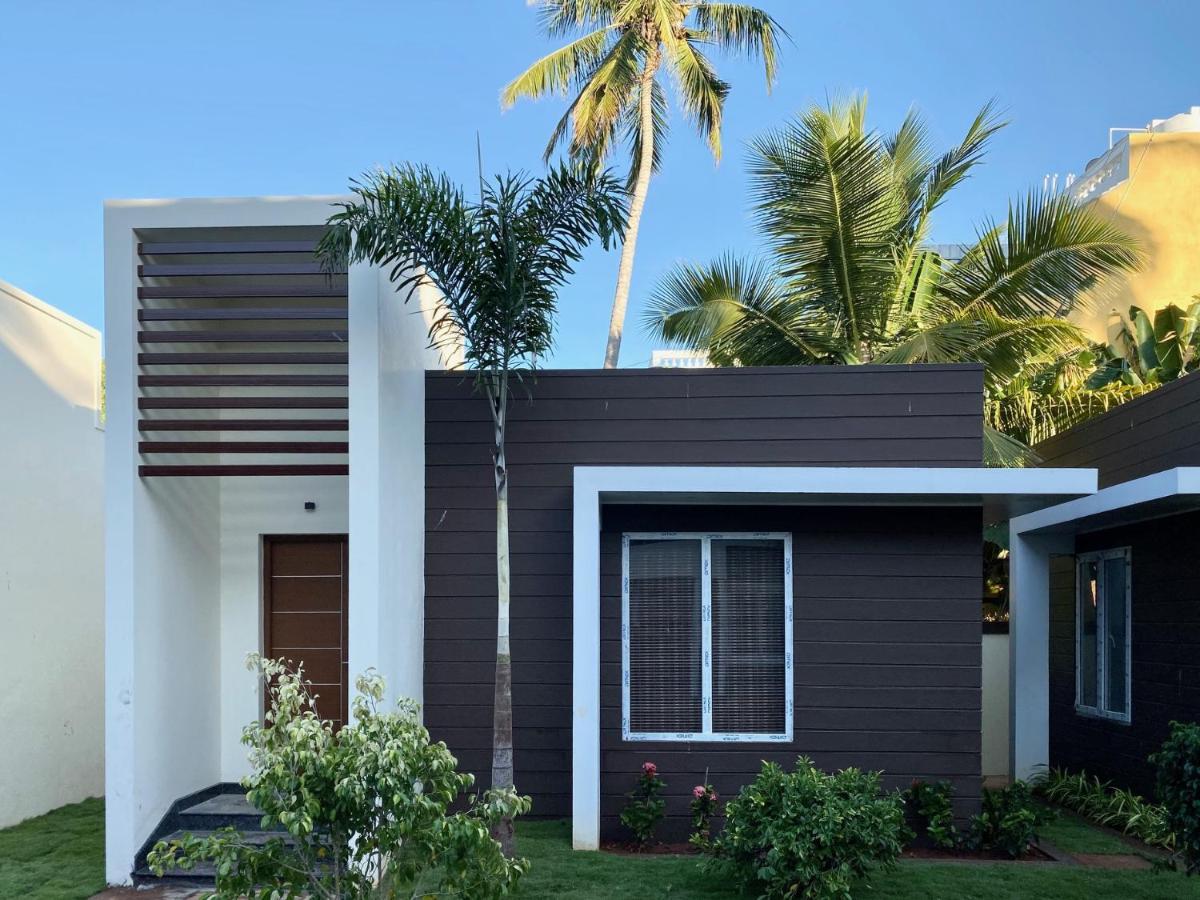 Tranquil Park Hotell Pondicherry Exteriör bild